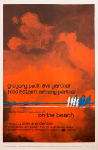 دانلود فیلم On the Beach 1959399529-1480604803